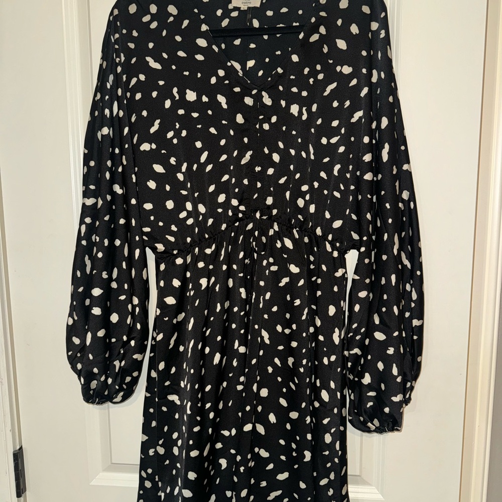 Entro Black and White Patterned Mini Dress